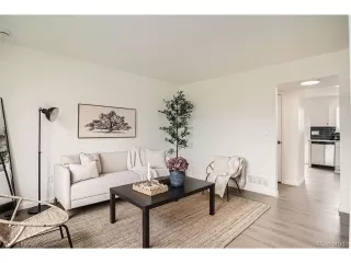 Photo #5: 9025241 Listing 