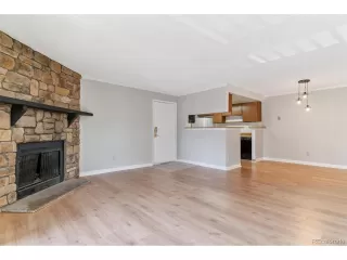 Photo #5: 9025374 Listing