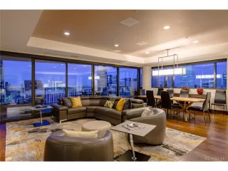 Photo #6: 9027225 Listing