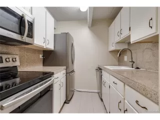 Photo #4: 9028340 Listing