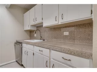 Photo #5: 9028340 Listing