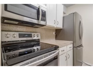 Photo #6: 9028340 Listing