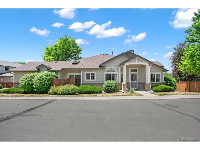 MLS: 9034563 Condo For Sale