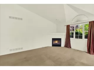 Photo #4: 9034563 Listing