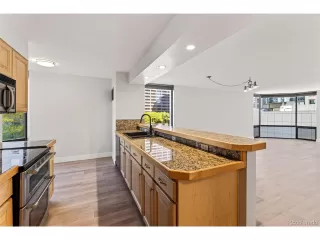 Photo #5: 9035106 Listing 