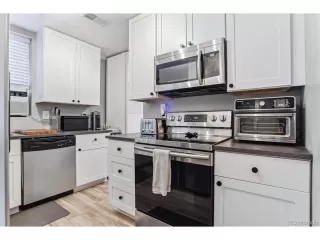 Photo #4: 9035778 Listing