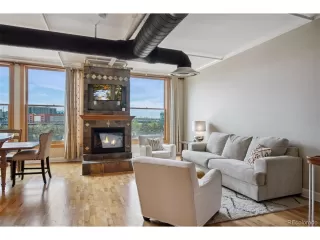 Photo #4: 9037553 Listing