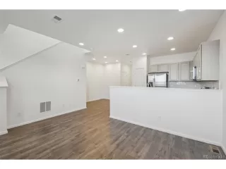 Photo #6: 9039211 Listing 