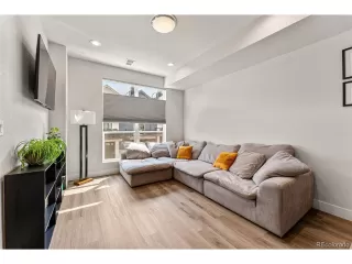 Photo #4: 9039991 Listing 