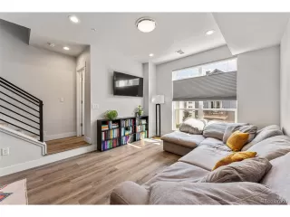 Photo #5: 9039991 Listing 