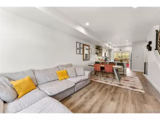 Photo #6: 9039991 Listing 