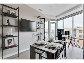 Photo #5: 9040697 Listing