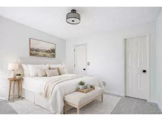 Photo #5: 9042521 Listing