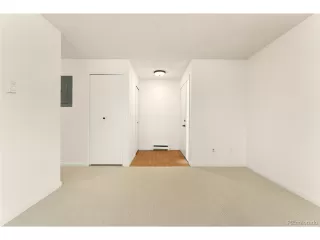 Photo #4: 9043582 Listing 