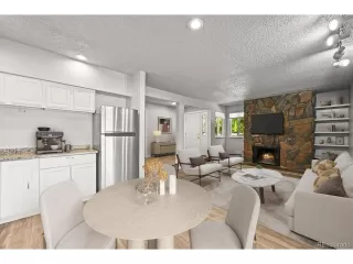 Photo #2: 9045402 Listing 