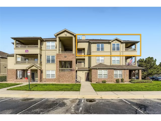 MLS: 9045895 Condo For Sale