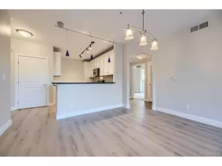 Photo #4: 9048891 Listing 