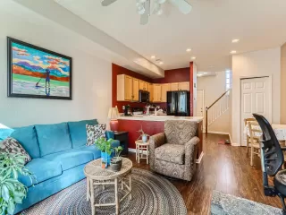 Photo #6: 9050427 Listing