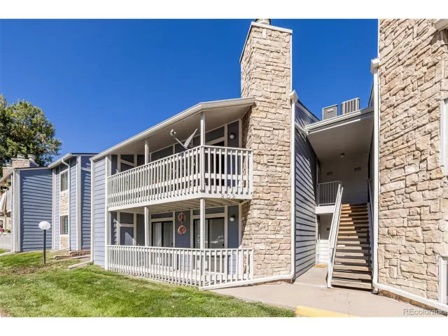 MLS: 9053583 Condo For Sale