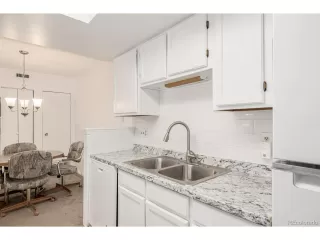 Photo #6: 9053583 Listing