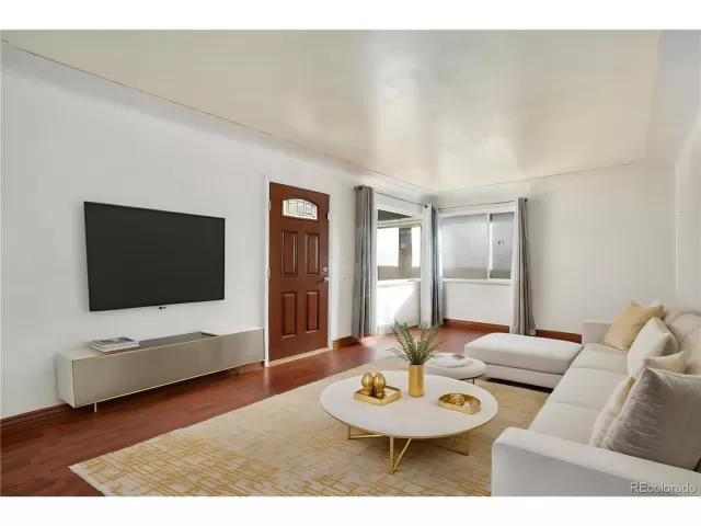 MLS: 9055560 Condo For Sale