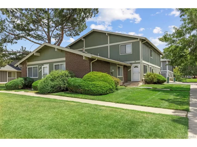 MLS: 9056195 Condo For Sale