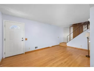 Photo #4: 9056195 Listing