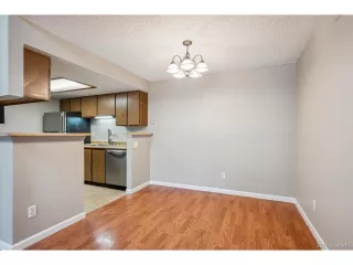 Photo #5: 9056702 Listing