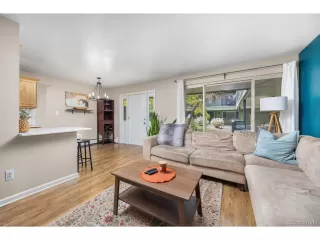 Photo #5: 9057659 Listing