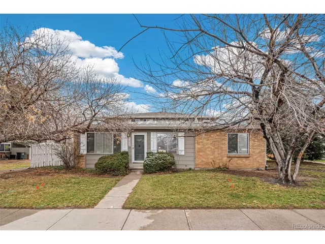 MLS: 9059490 Condo For Sale