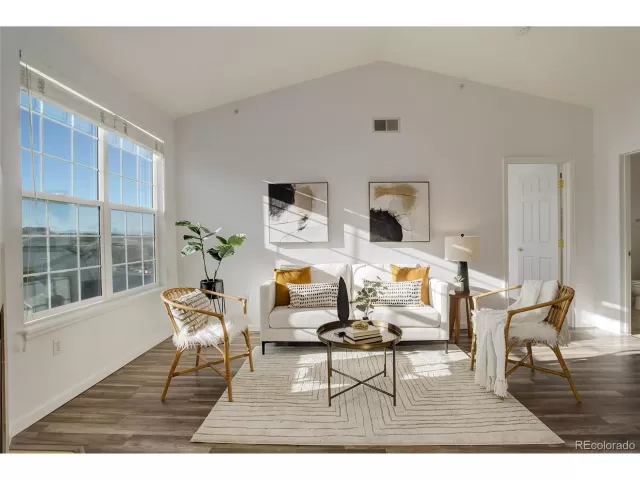 MLS: 9059699 Condo For Sale