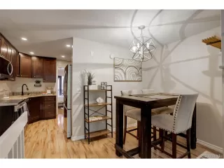 Photo #5: 9059810 Listing 