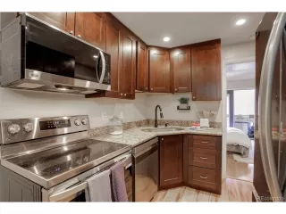 Photo #6: 9059810 Listing 
