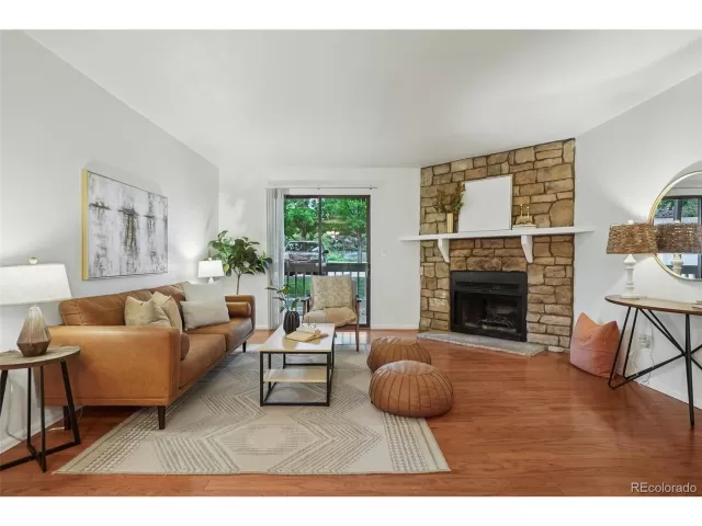 MLS: 9060336 Condo For Sale