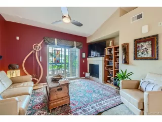 Photo #5: 9060986 Listing