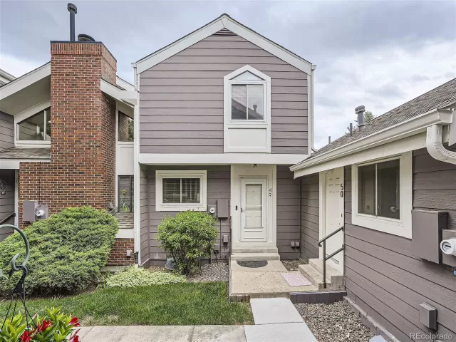 MLS: 9061256 Condo For Sale