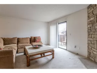 Photo #5: 9061640 Listing