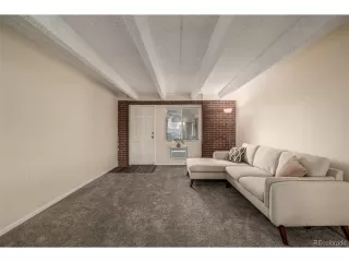 Photo #6: 9066106 Listing