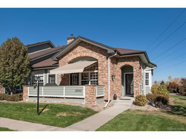 MLS: 9068482 Condo For Sale