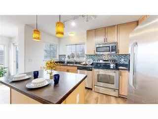 Photo #4: 9069075 Listing