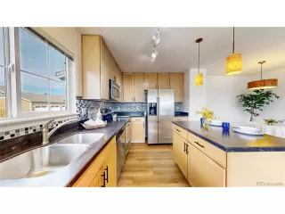 Photo #5: 9069075 Listing