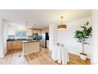 Photo #6: 9069075 Listing