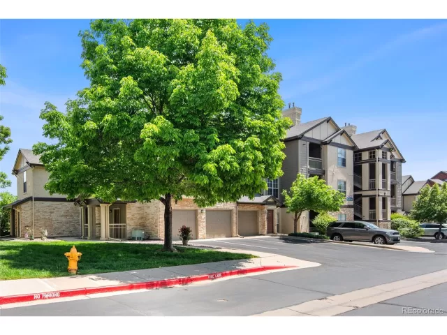 MLS: 9071350 Condo For Sale