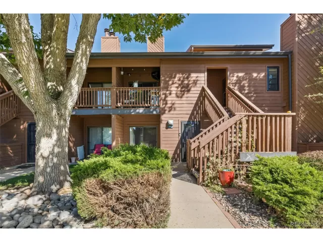 MLS: 9077247 Condo For Sale