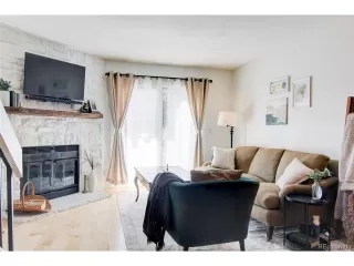 Photo #5: 9077967 Listing