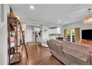 Photo #3: 9078976 Listing