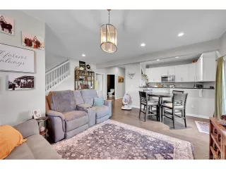 Photo #5: 9078976 Listing