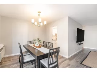 Photo #5: 9079476 Listing