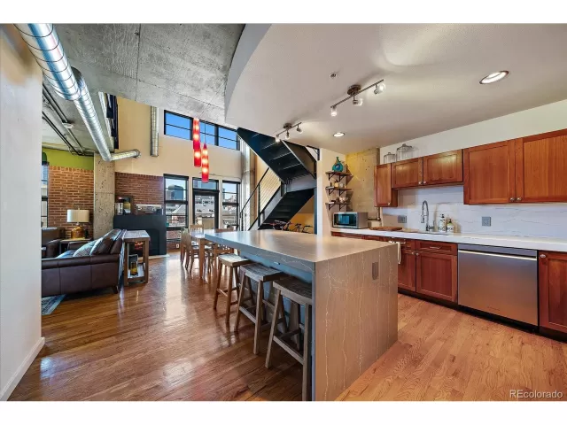 MLS: 9080627 Condo For Sale