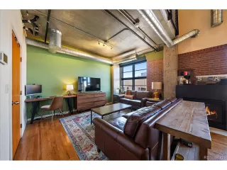 Photo #4: 9080627 Listing